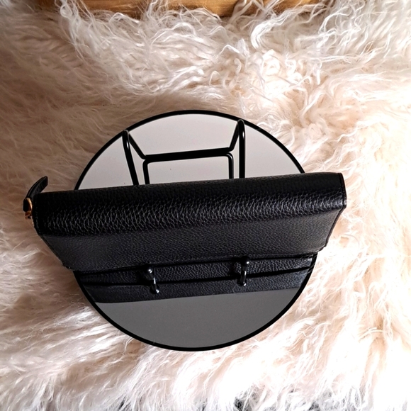 Tory Burch NWOTs Britten Zip Continental Wallet & ID - Picture 5 of 15